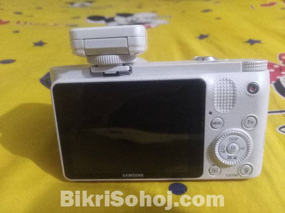 Samsung NX1000